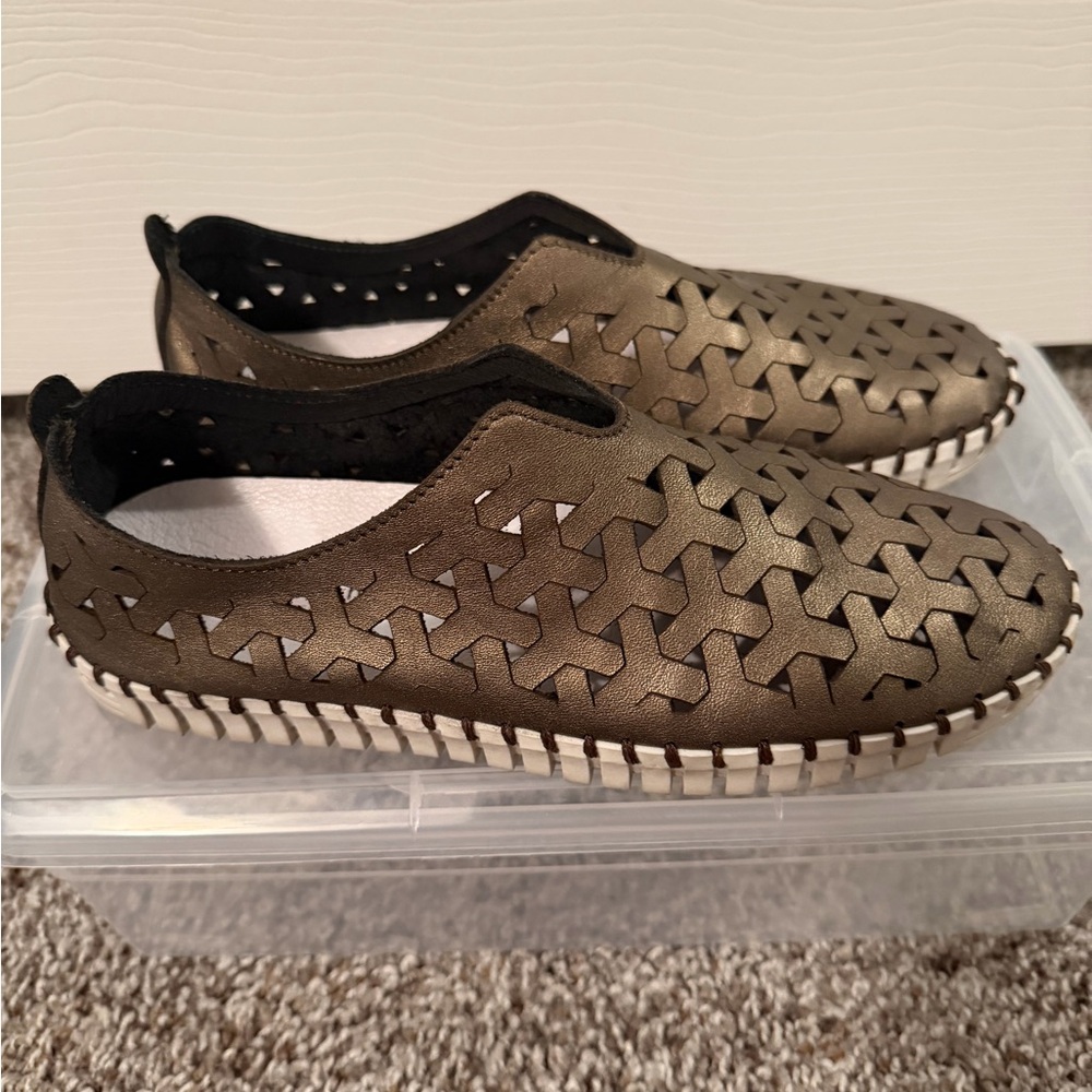 Eric Michael Bronze Slip-On Sneakers